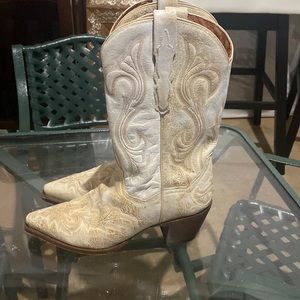 Size 7 Dan post heeled cowboy boots